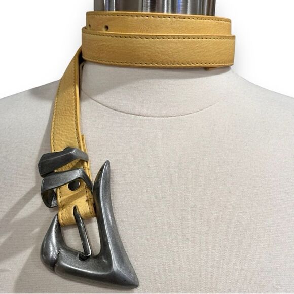 Free People Women’s Billie Leather Bohemian Metal Buckle Belt in the Size M/L - Picture 11 of 12